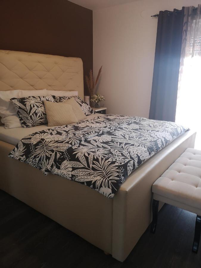 Apartma Isabella Secovlje Exterior photo